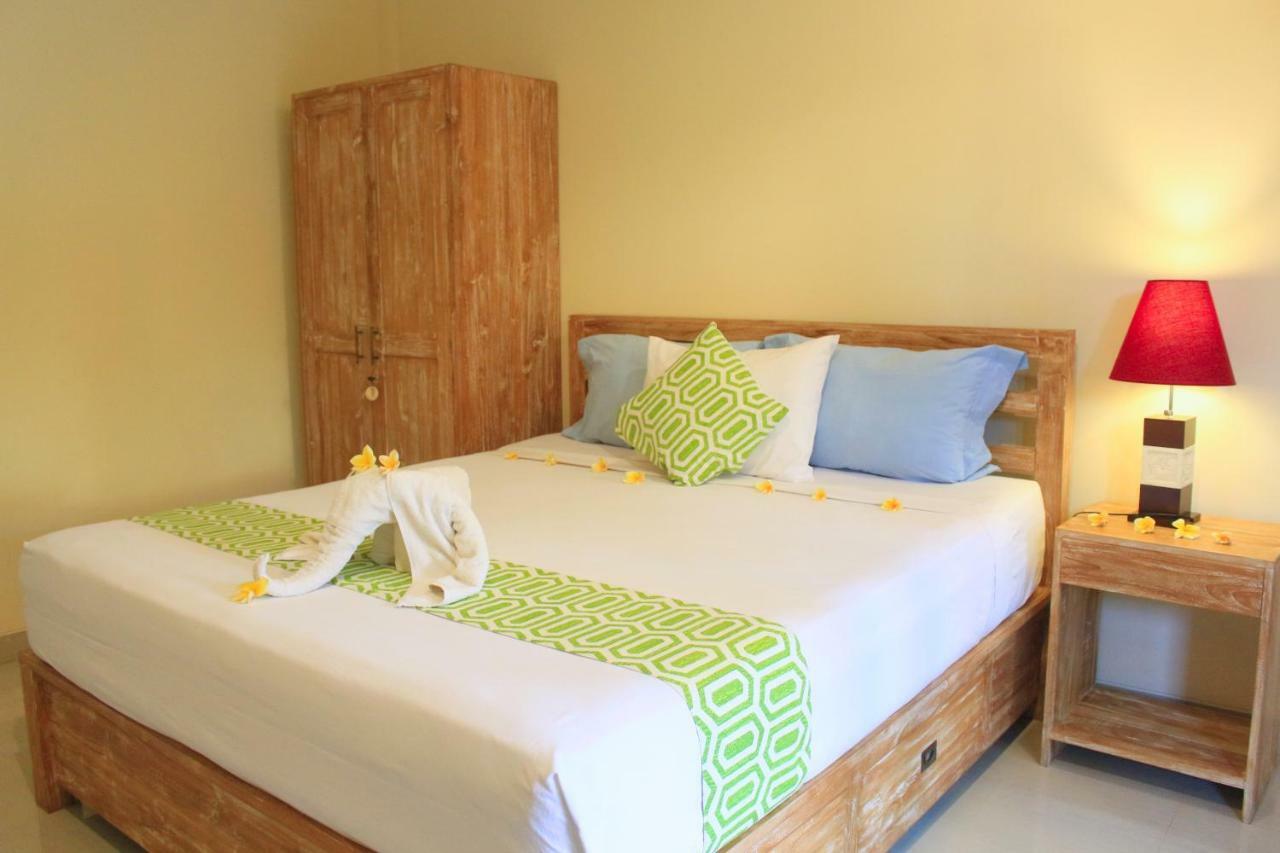 Cr Tris Rooms Seminyak Εξωτερικό φωτογραφία
