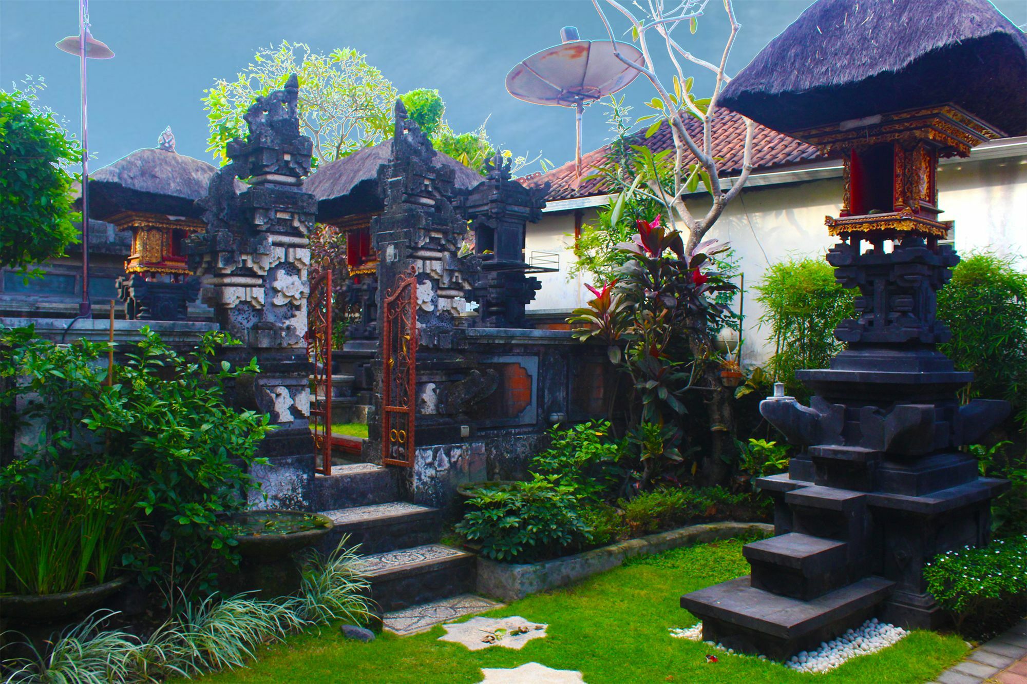 Cr Tris Rooms Seminyak Εξωτερικό φωτογραφία